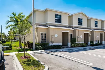 495 NE 5th Ln, Florida City, FL 33034 - Photo 11