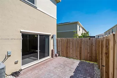 495 NE 5th Ln, Florida City, FL 33034 - Photo 15