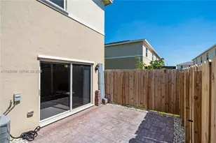 495 NE 5th Ln, Florida City, FL 33034 - Photo 15