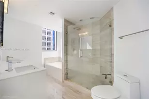 1300 Brickell Bay Dr, Miami, FL 33131 - Photo 9