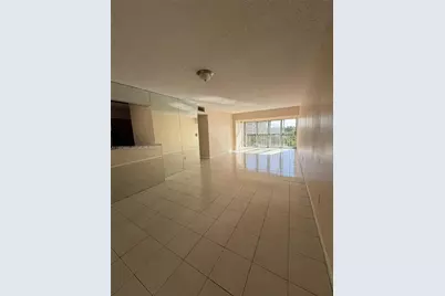 9180 Fontainebleau Blvd #401, Miami, FL 33172 - Photo 1
