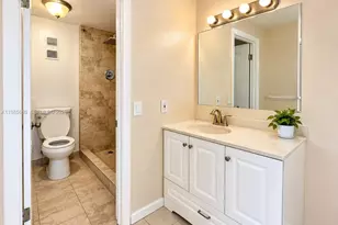 9180 Fontainebleau Blvd, Miami, FL 33172 - Photo 7