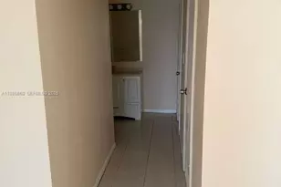 9180 Fontainebleau Blvd, Miami, FL 33172 - Photo 15