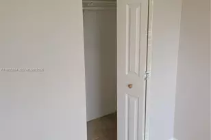 14389 Kendale Lakes Circle, Miami, FL 33183 - Photo 25