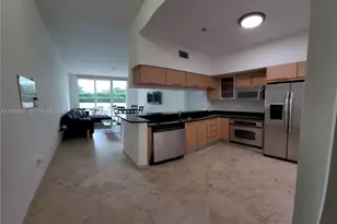 31 SE 5th St, Miami, FL 33131 - Photo 7