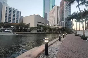 31 SE 5th St, Miami, FL 33131 - Photo 59