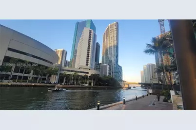 31 SE 5th St #1110, Miami, FL 33131 - Photo 59