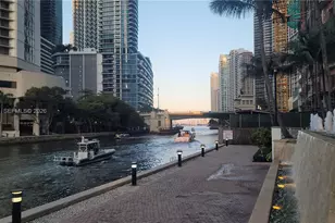 31 SE 5th St, Miami, FL 33131 - Photo 61