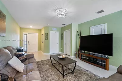 495 NE 5th Ln, Florida City, FL 33034 - Photo 21