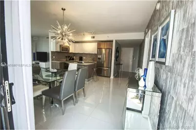 5300 Paseo Blvd, Doral, FL 33166 - Photo 9