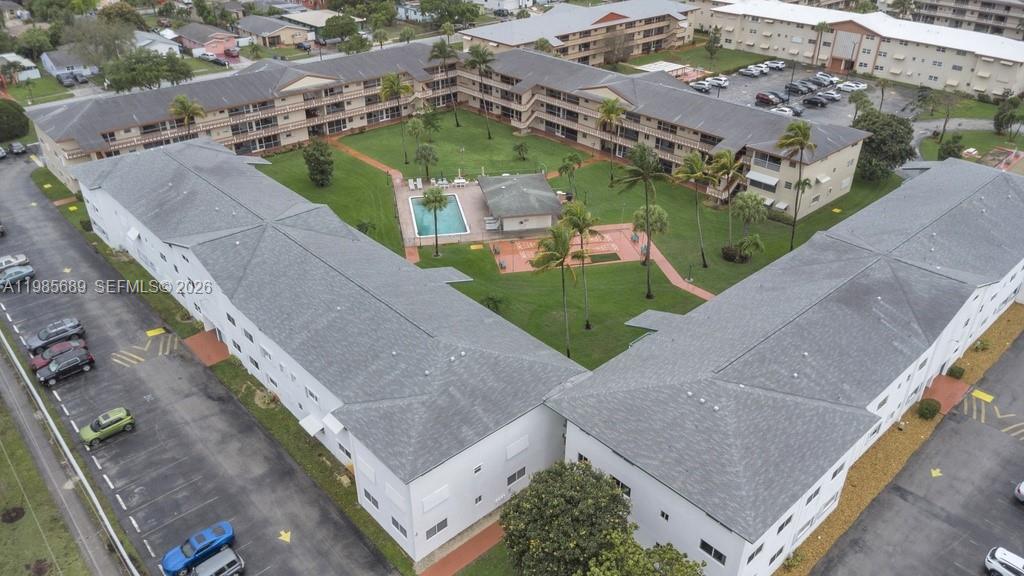 5300 Washington St #J218 - 5300 Washington St #J218, Hollywood, FL 33021 Luxury Property | Jose Angel Pina