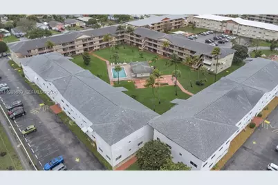 5300 Washington St #J218, Hollywood, FL 33021 - Photo 1