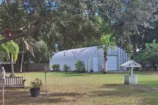 5525 SE Ault Ave, Stuart, FL 34997 - Photo 9