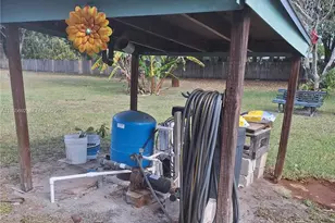 5525 SE Ault Ave, Stuart, FL 34997 - Photo 7