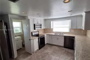 5525 SE Ault Ave, Stuart, FL 34997 - Photo 11