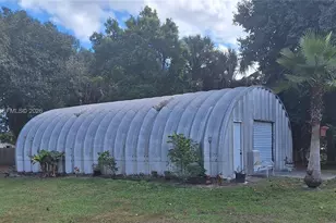 5525 SE Ault Ave, Stuart, FL 34997 - Photo 9