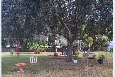 5525 SE Ault Ave, Stuart, FL 34997 - Photo 7