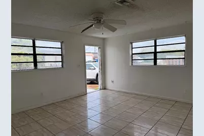 2001 SW 100th Ave, Miramar, FL 33025 - Photo 5