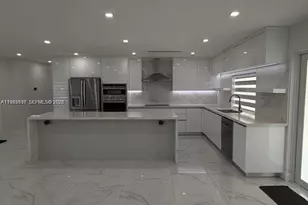 19020 SW 91st Ave, Cutler Bay, FL 33157 - Photo 9