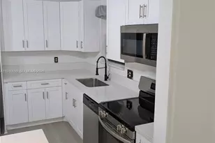 601 Ives Dairy Rd, Miami, FL 33179 - Photo 33