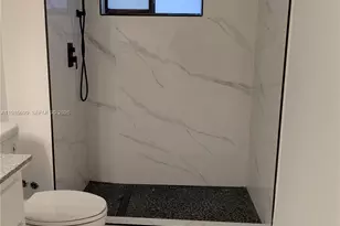 601 Ives Dairy Rd, Miami, FL 33179 - Photo 7