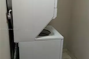 601 Ives Dairy Rd, Miami, FL 33179 - Photo 57