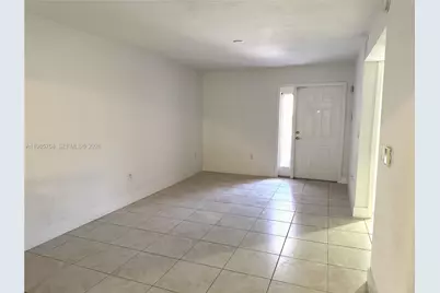 1260 SE 28th Ct #104, Homestead, FL 33035 - Photo 5