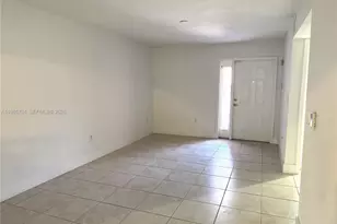 1260 SE 28th Ct, Homestead, FL 33035 - Photo 5