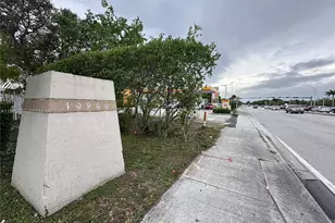 10900 SW 104th St, Miami, FL 33176 - Photo 37