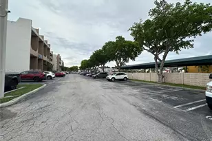 10900 SW 104th St, Miami, FL 33176 - Photo 39