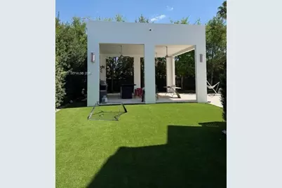 8210 NW 33rd Ter, Doral, FL 33122 - Photo 5