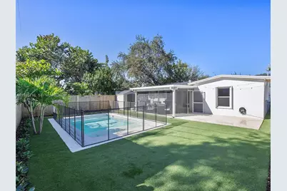 340 NW 45th St, Miami, FL 33127 - Photo 5