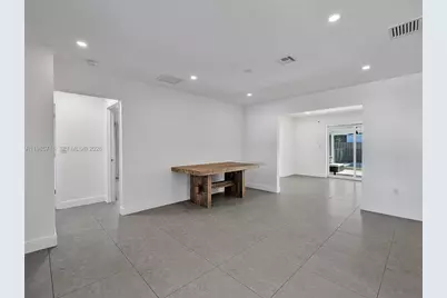 340 NW 45th St, Miami, FL 33127 - Photo 13