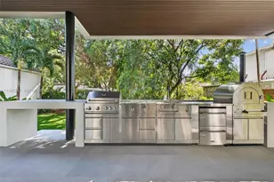 234 SW 22nd Rd, Miami, FL 33129 - Photo 35