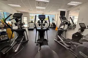 1200 Brickell Bay Dr, Miami, FL 33131 - Photo 21