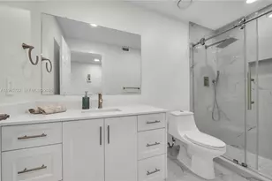 10959 W Clairmont Cir, Tamarac, FL 33321 - Photo 21