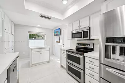 8900 SW 7th St, Boca Raton, FL 33433 - Photo 15