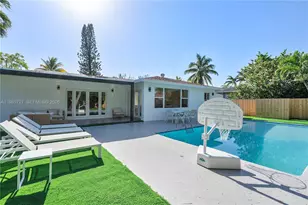 10801 Peachtree Dr, Miami, FL 33161 - Photo 35