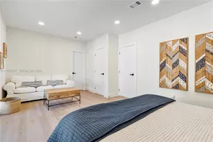 10801 Peachtree Dr, Miami, FL 33161 - Photo 25