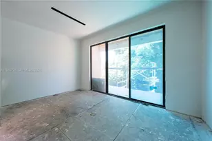 18770 NE 22nd Ave, Miami, FL 33180 - Photo 23