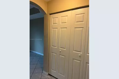 4952 Tradewinds Ter #506, Dania Beach, FL 33312 - Photo 5