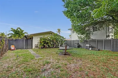 754 NE 40th St #A, Fort Lauderdale, FL 33334 - Photo 17