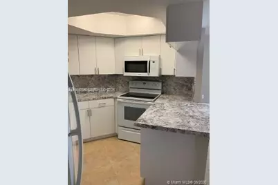 8353 Lake Dr #104, Doral, FL 33166 - Photo 25