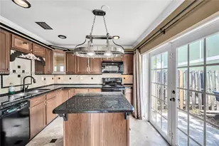 11455 SW 117th Ct, Miami, FL 33186 - Photo 9