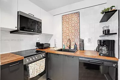 754 NE 40th St #C, Fort Lauderdale, FL 33334 - Photo 9