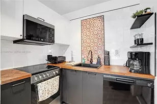 754 NE 40th St, Fort Lauderdale, FL 33334 - Photo 9