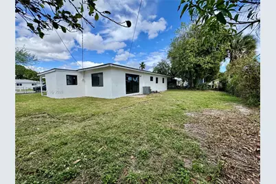 3810 NW 173rd Ter, Miami Gardens, FL 33055 - Photo 31