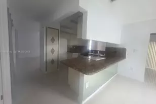 710 SW 99th Ct Circle, Miami, FL 33174 - Photo 11