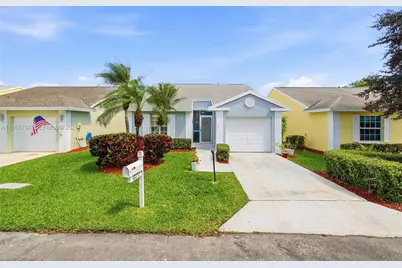 677 SE 22nd Dr, Homestead, FL 33033 - Photo 1