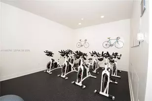 1900 N Bayshore Dr, Miami, FL 33132 - Photo 19